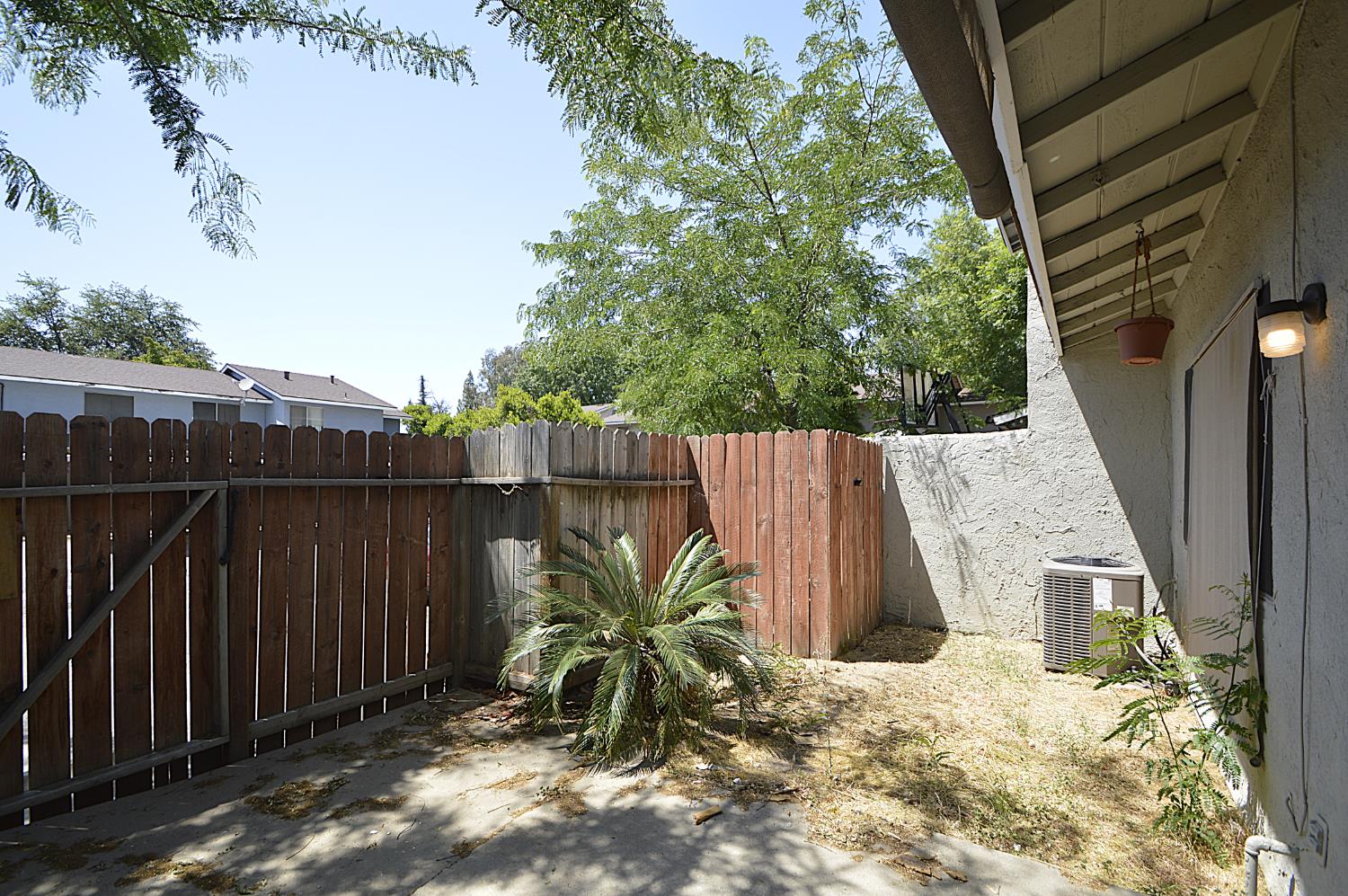 4779 N Cedar Ave ##109, Fresno, CA 93726