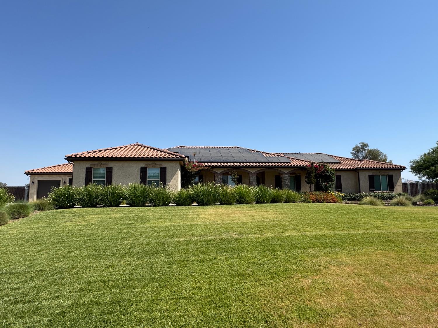 13390 E Falcon Meadow, Clovis, CA 93619