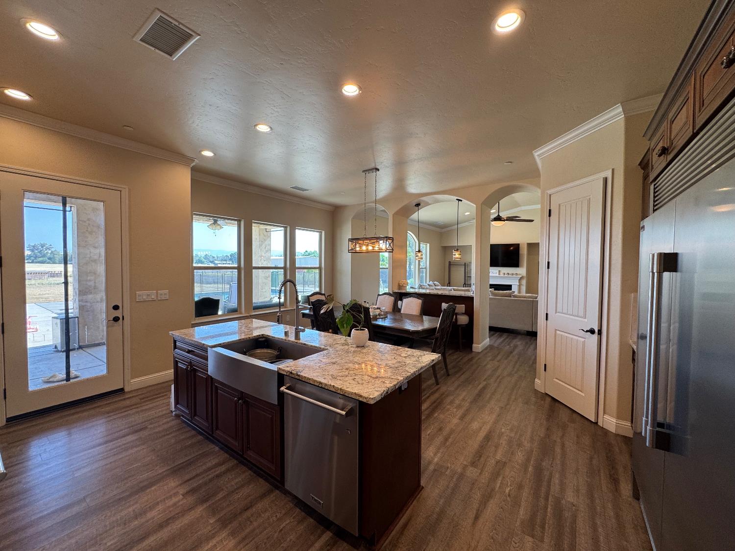 13390 E Falcon Meadow, Clovis, CA 93619