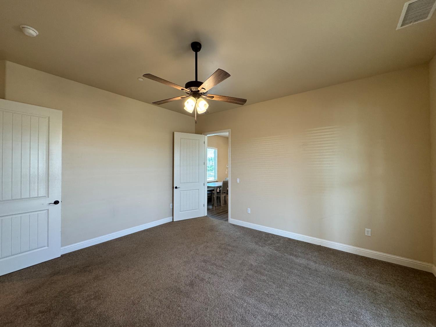 13390 E Falcon Meadow, Clovis, CA 93619