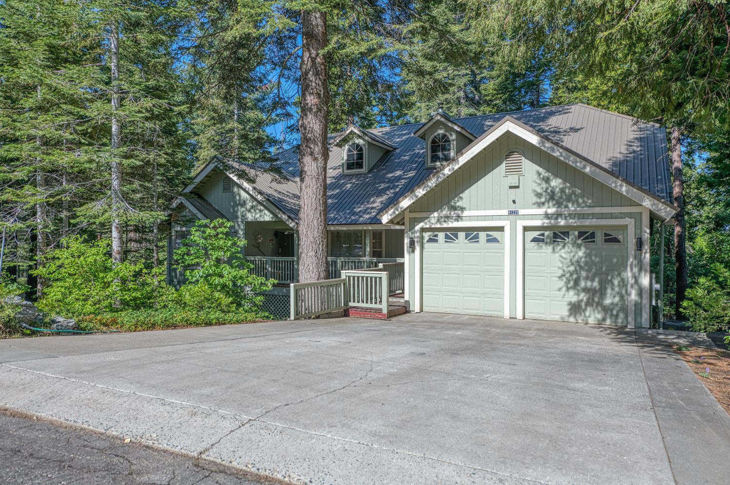 41228 Heartwood Ln, Shaver Lake, CA 93664