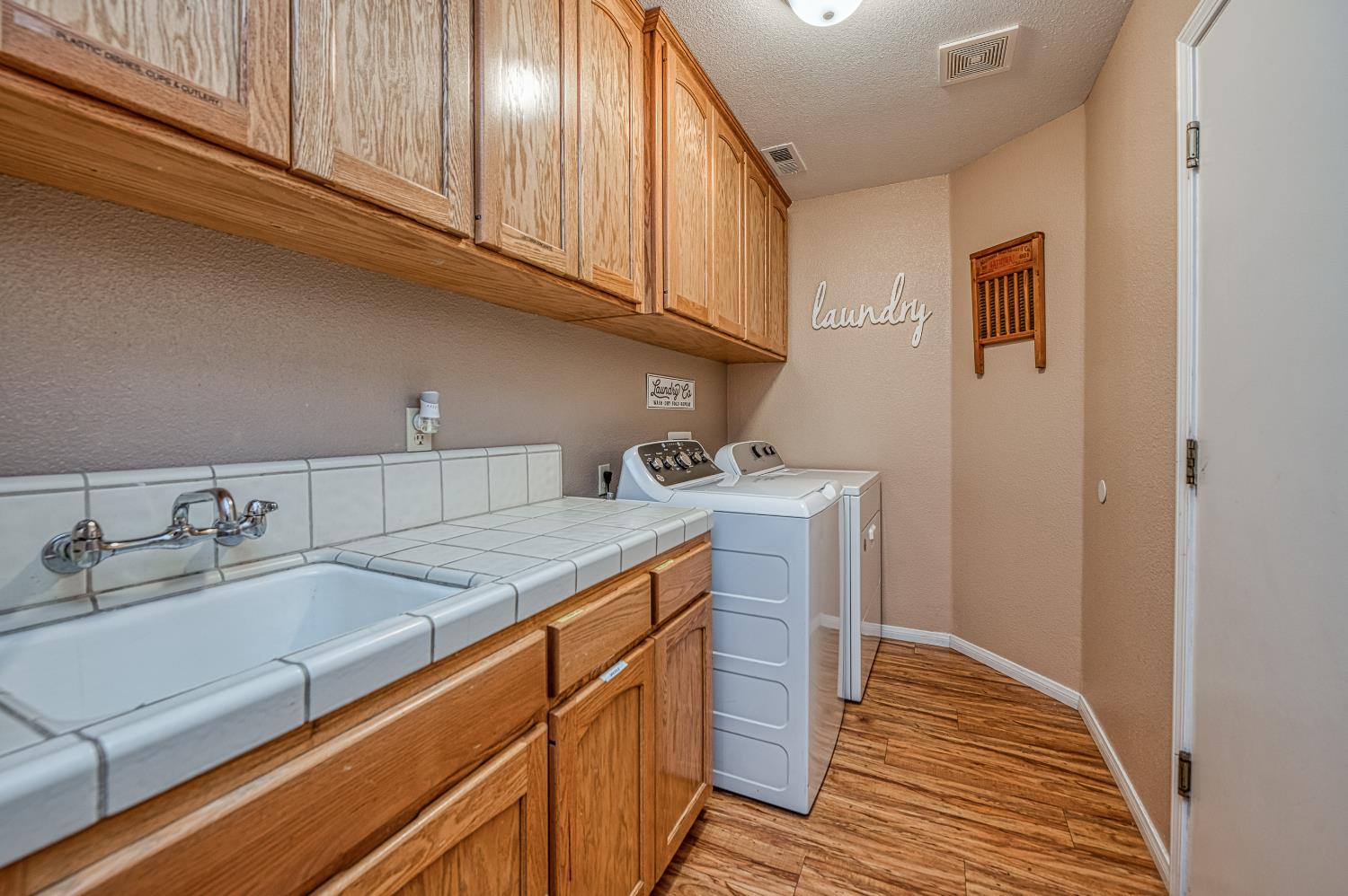 41228 Heartwood Ln, Shaver Lake, CA 93664