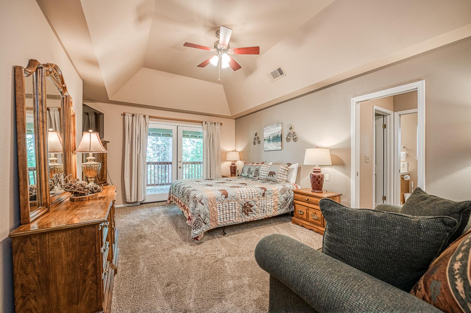 41228 Heartwood Ln, Shaver Lake, CA 93664