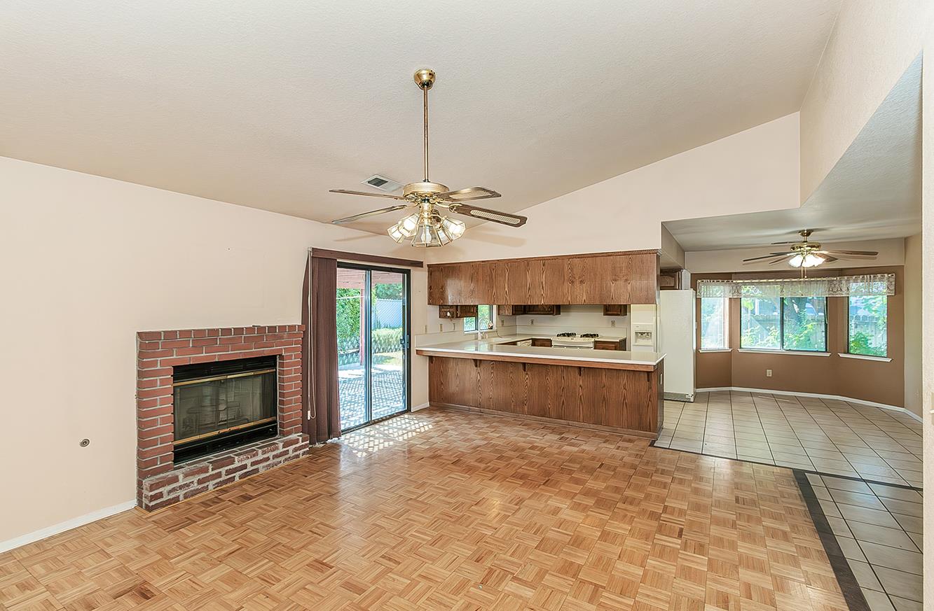 1149 Pistachio Ave, Clovis, CA 93611