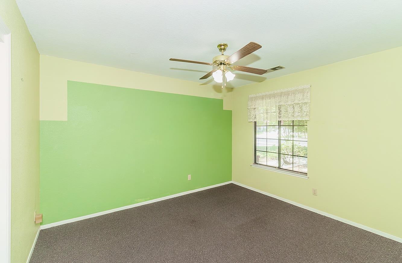 1149 Pistachio Ave, Clovis, CA 93611