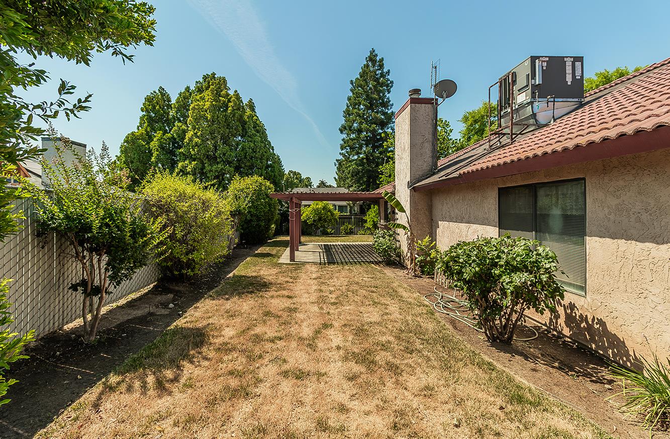 1149 Pistachio Ave, Clovis, CA 93611