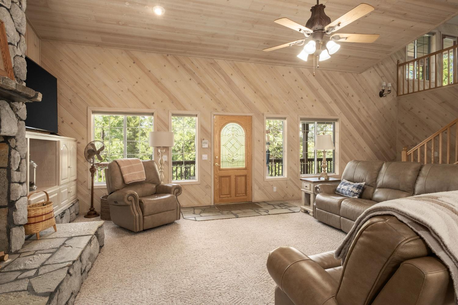 41035 Cold Springs Ln, Shaver Lake, CA 93664