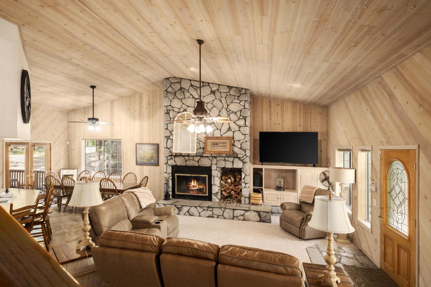 41035 Cold Springs Ln, Shaver Lake, CA 93664