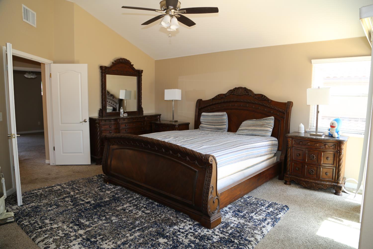 5811 W Cromwell Ave, Fresno, CA 93722