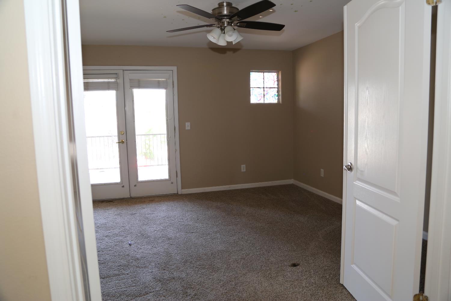 5811 W Cromwell Ave, Fresno, CA 93722