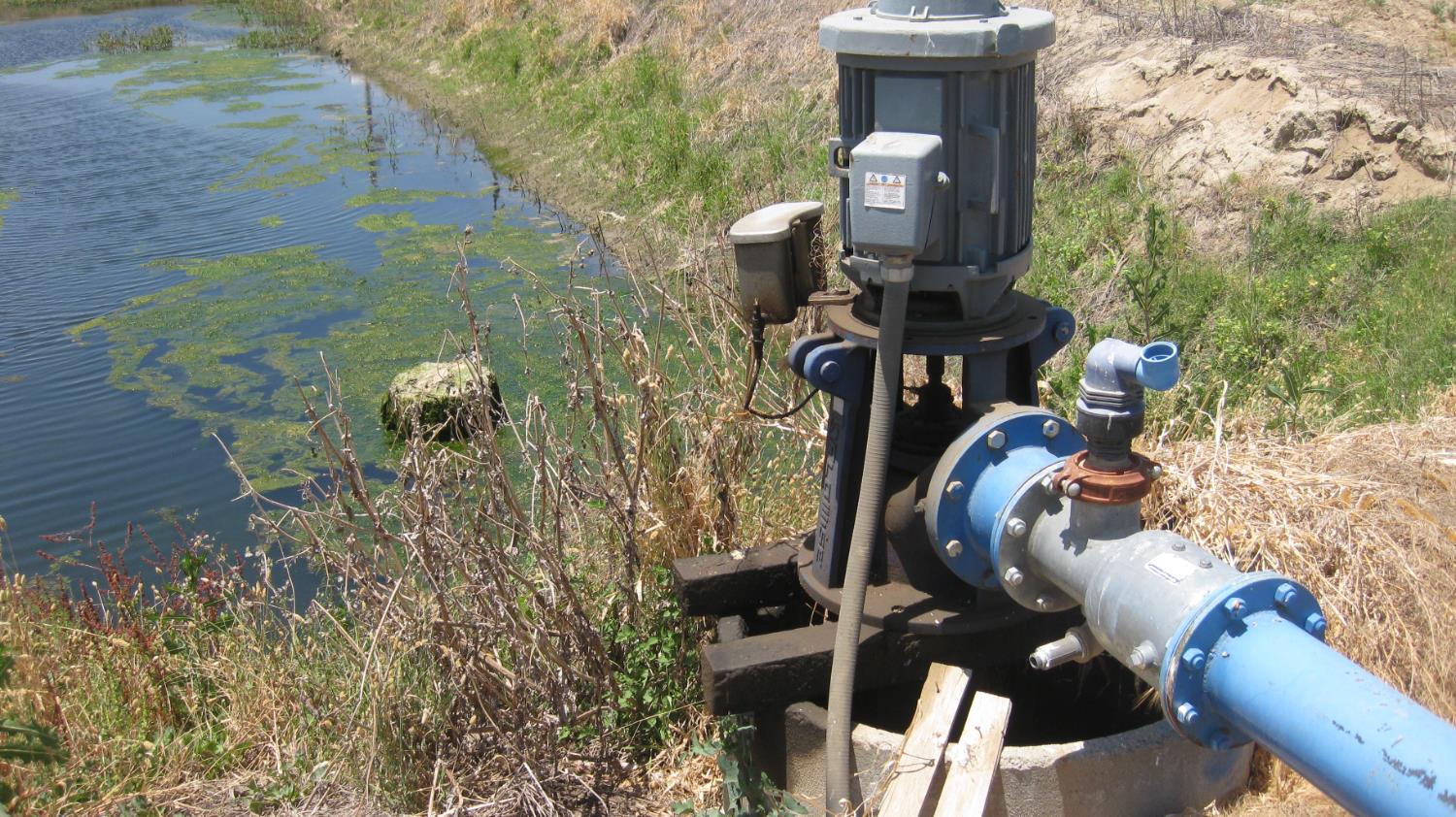 99999 NE Corner of Road 104 & Ave 104, Pixley, CA 93256