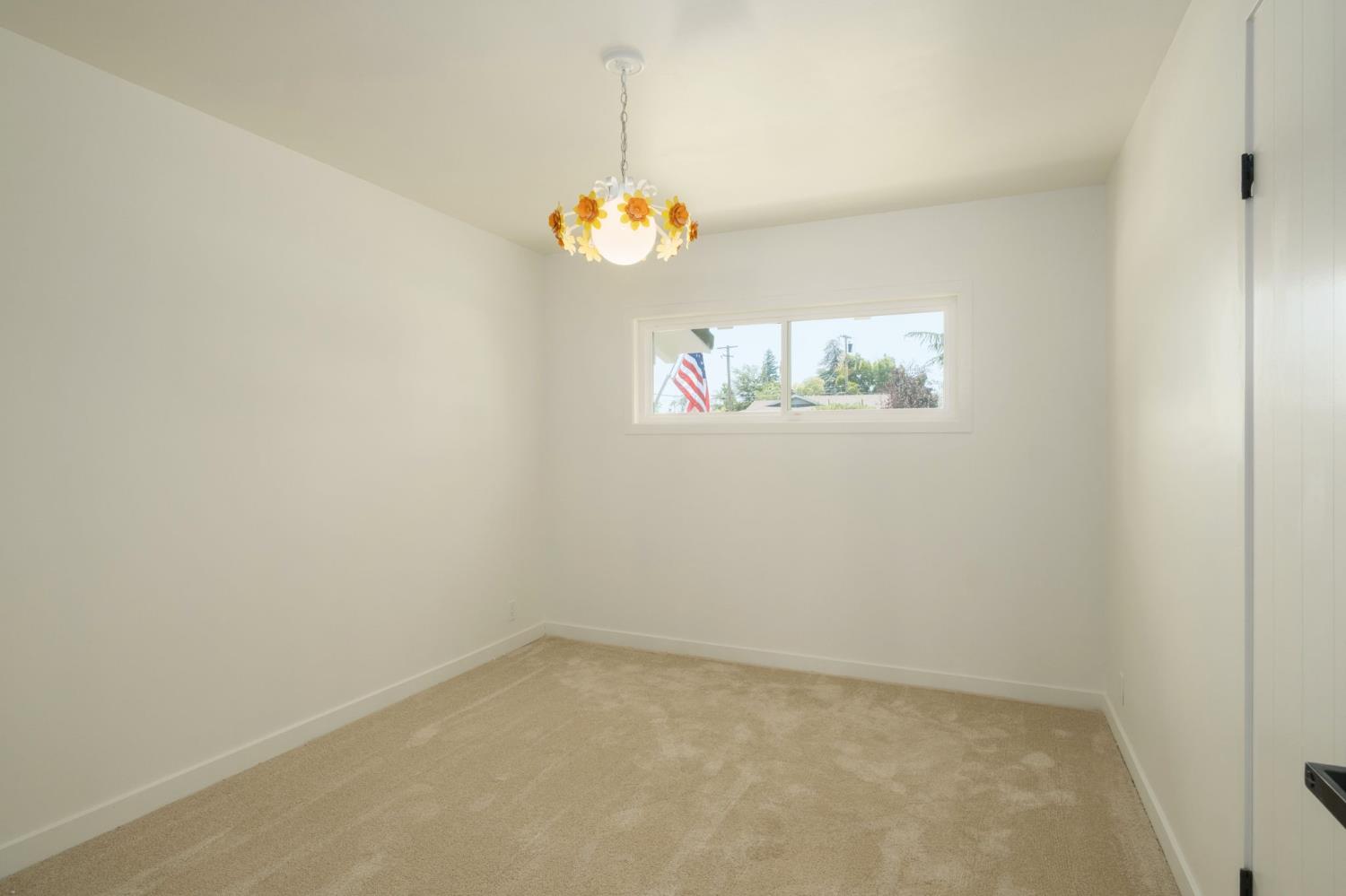 5610 N Arthur Ave, Fresno, CA 93711