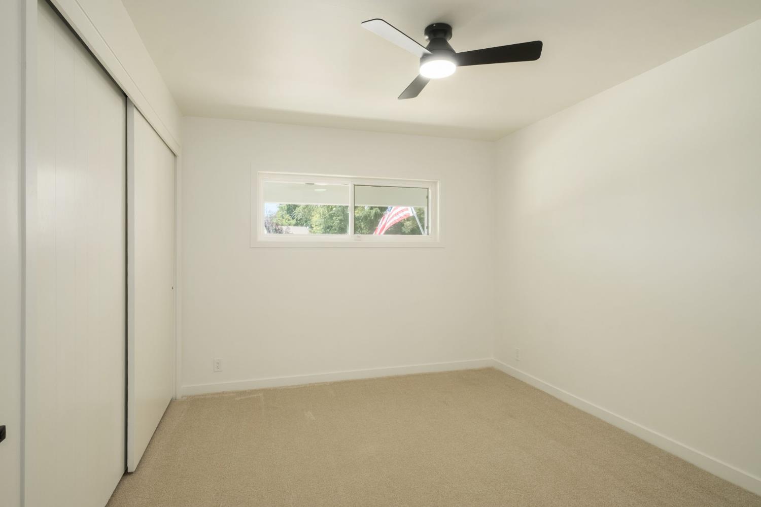 5610 N Arthur Ave, Fresno, CA 93711