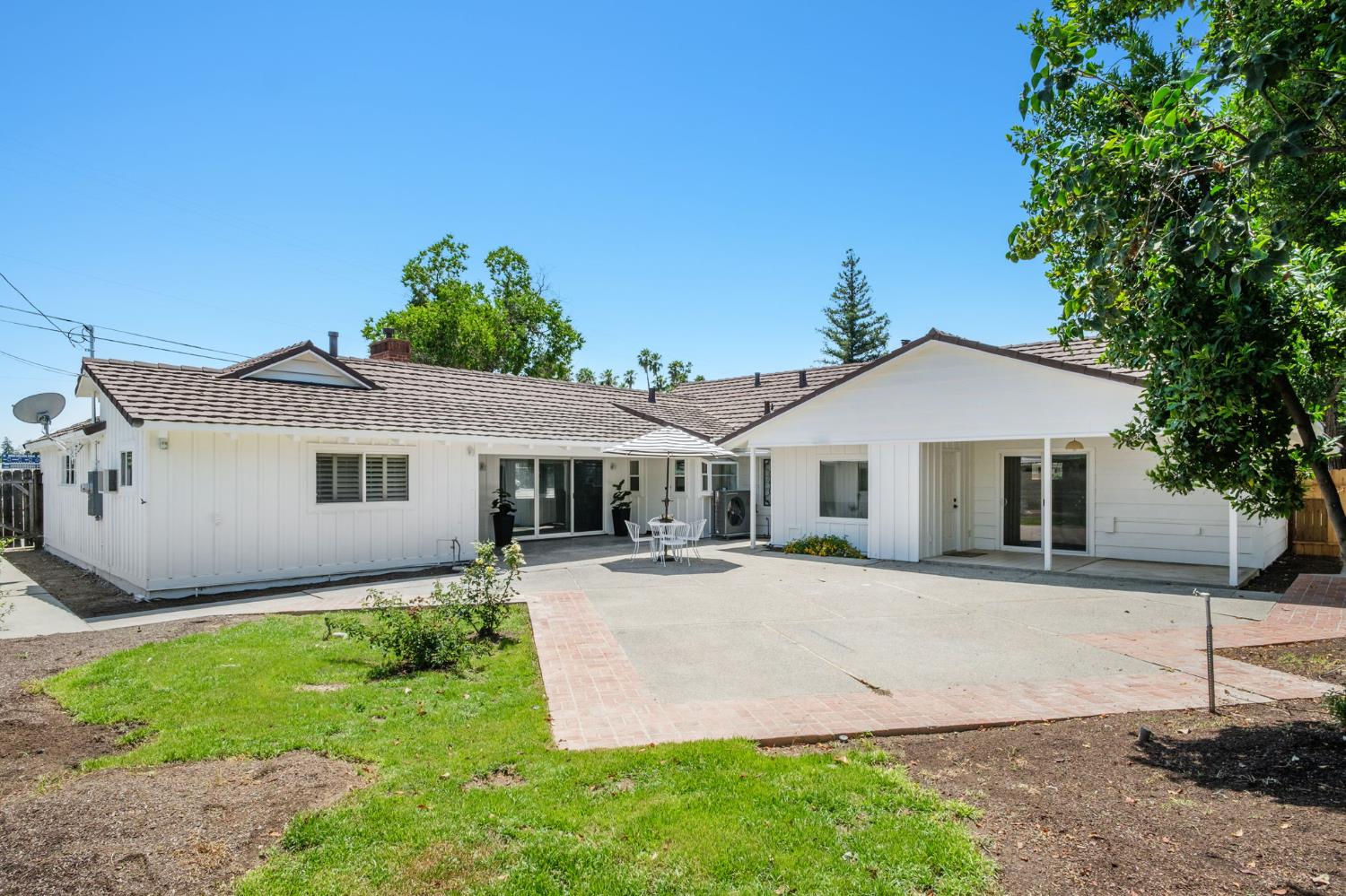 5610 N Arthur Ave, Fresno, CA 93711