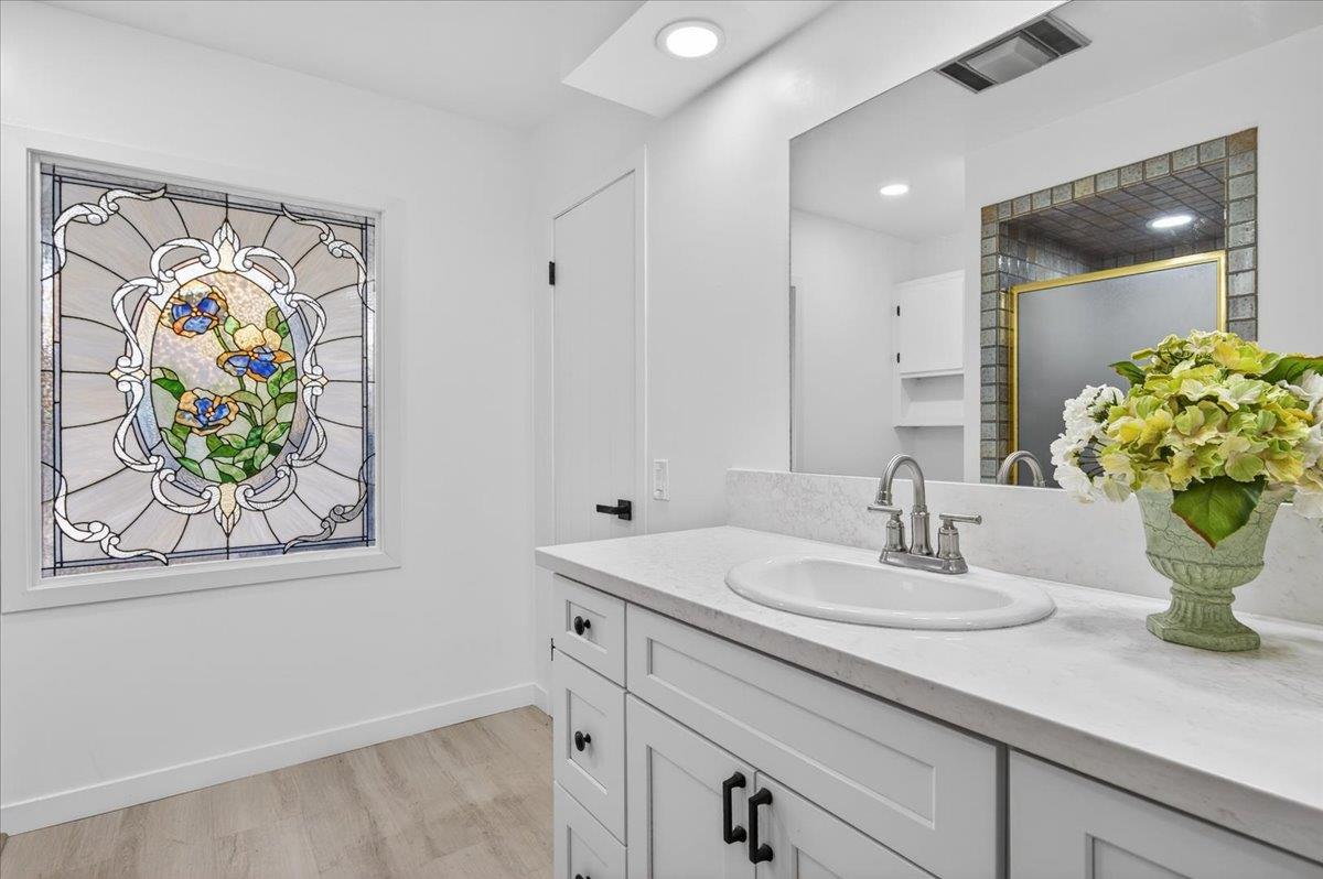 5610 N Arthur Ave, Fresno, CA 93711