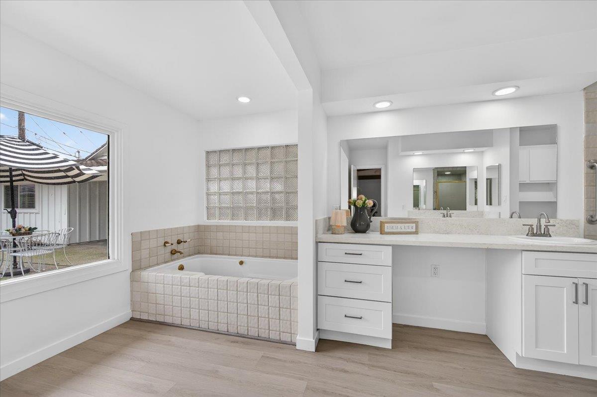 5610 N Arthur Ave, Fresno, CA 93711