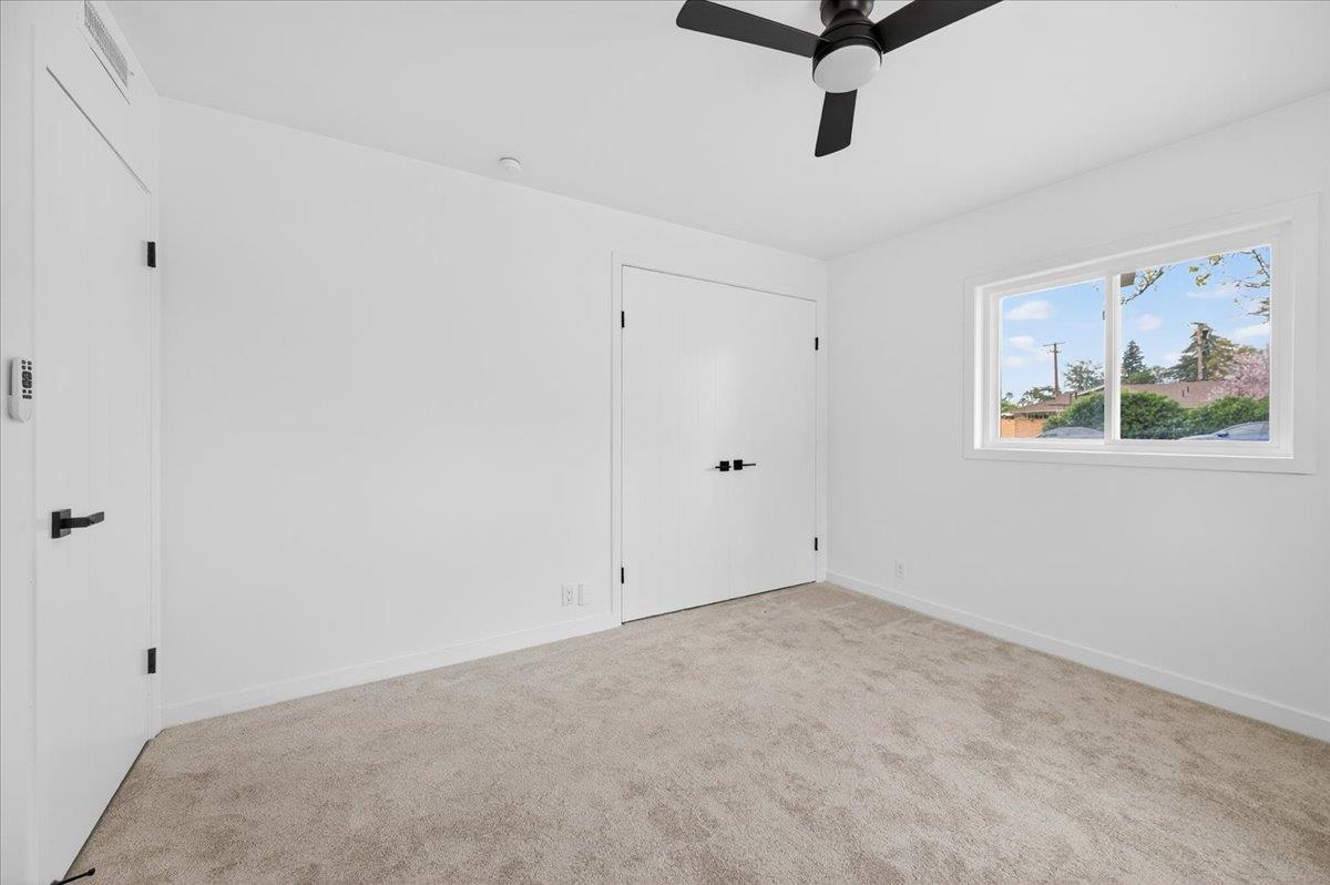 5610 N Arthur Ave, Fresno, CA 93711