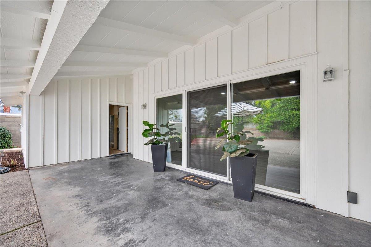 5610 N Arthur Ave, Fresno, CA 93711