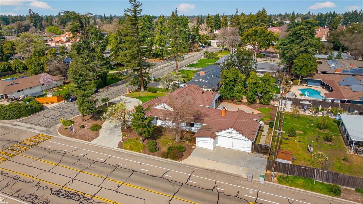 5610 N Arthur Ave, Fresno, CA 93711