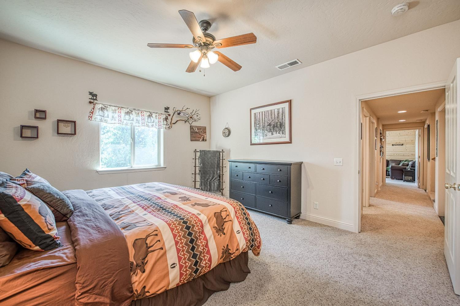 40753 Wild Iris Ln, Shaver Lake, CA 93664