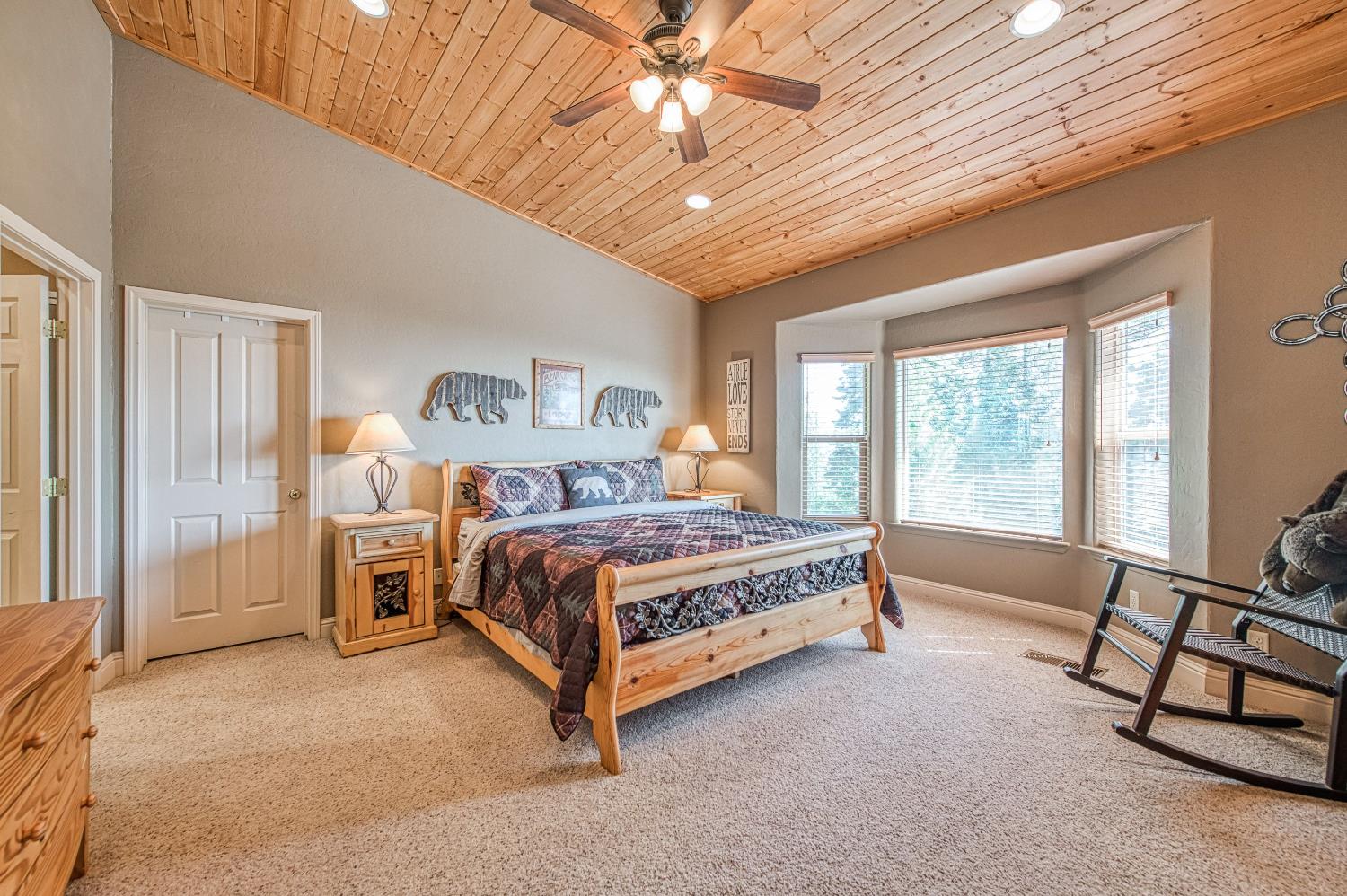 40753 Wild Iris Ln, Shaver Lake, CA 93664