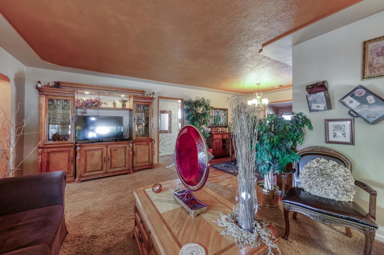 43125 Road 80, Dinuba, CA 93618