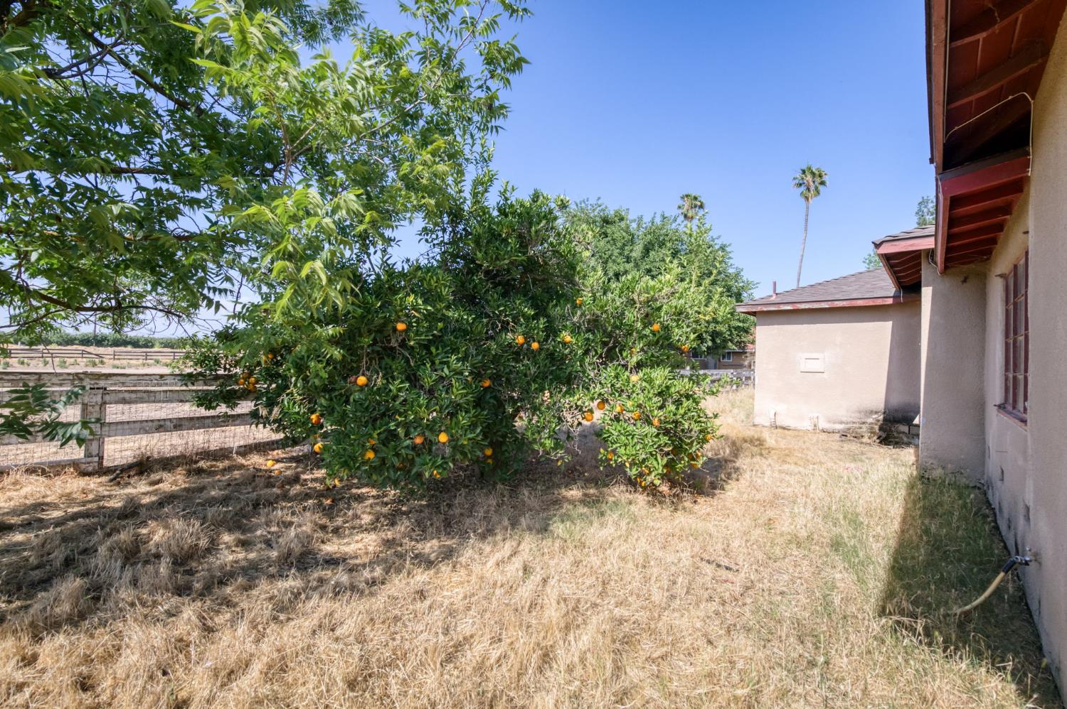 43125 Road 80, Dinuba, CA 93618