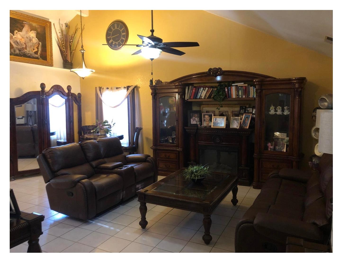 3546 N Berlin Ave, Fresno, CA 93722