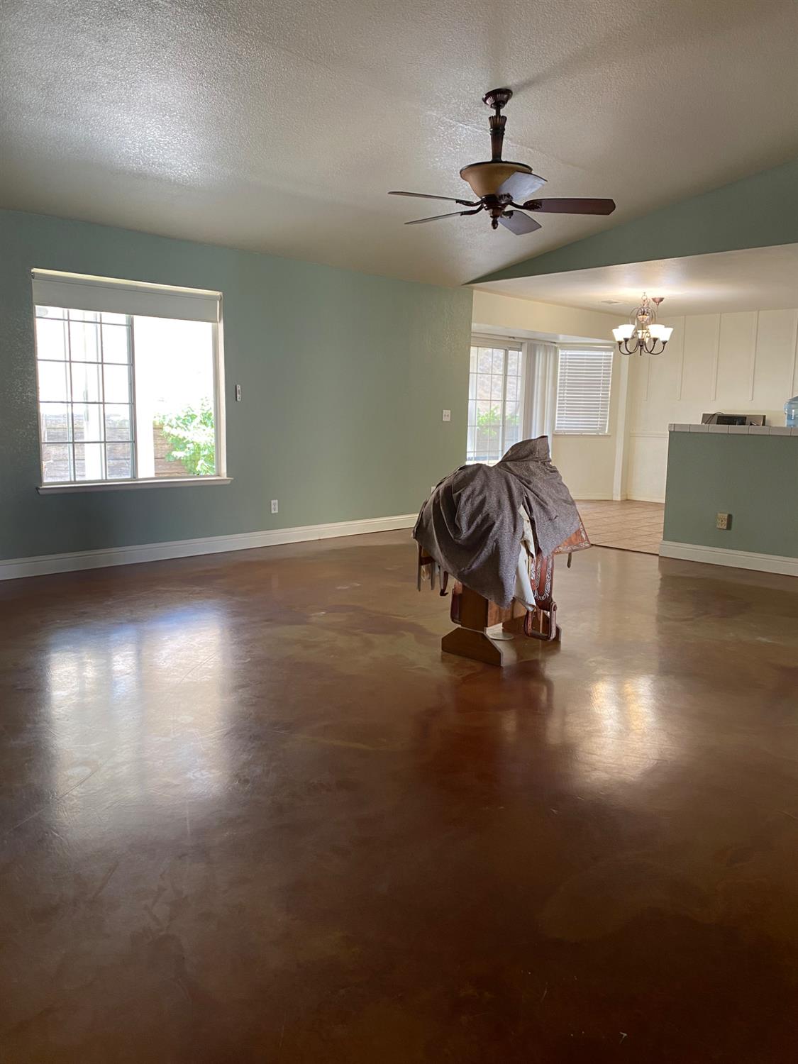 5288 N Piedra Rd N, Sanger, CA 93657