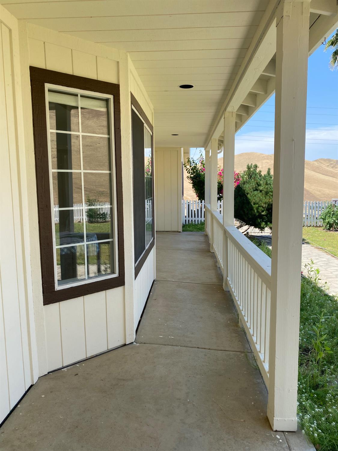 5288 N Piedra Rd N, Sanger, CA 93657