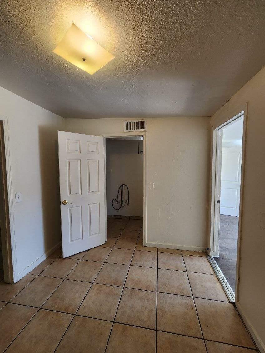 5288 N Piedra Rd N, Sanger, CA 93657