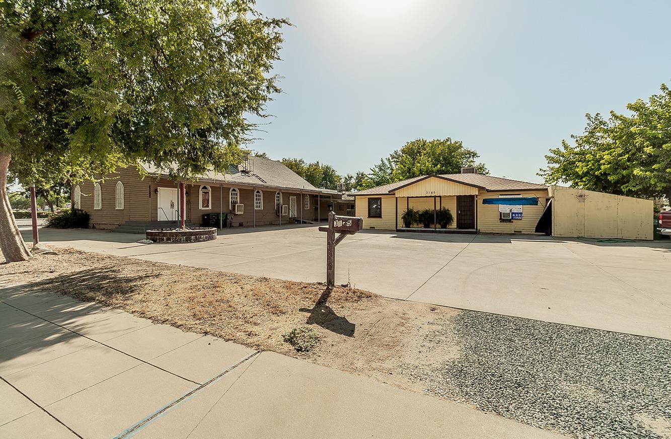 3185 Highland Ave, Selma, CA 93662