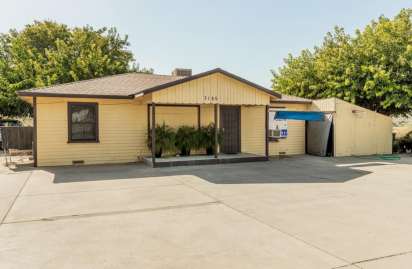 3185 Highland Ave, Selma, CA 93662