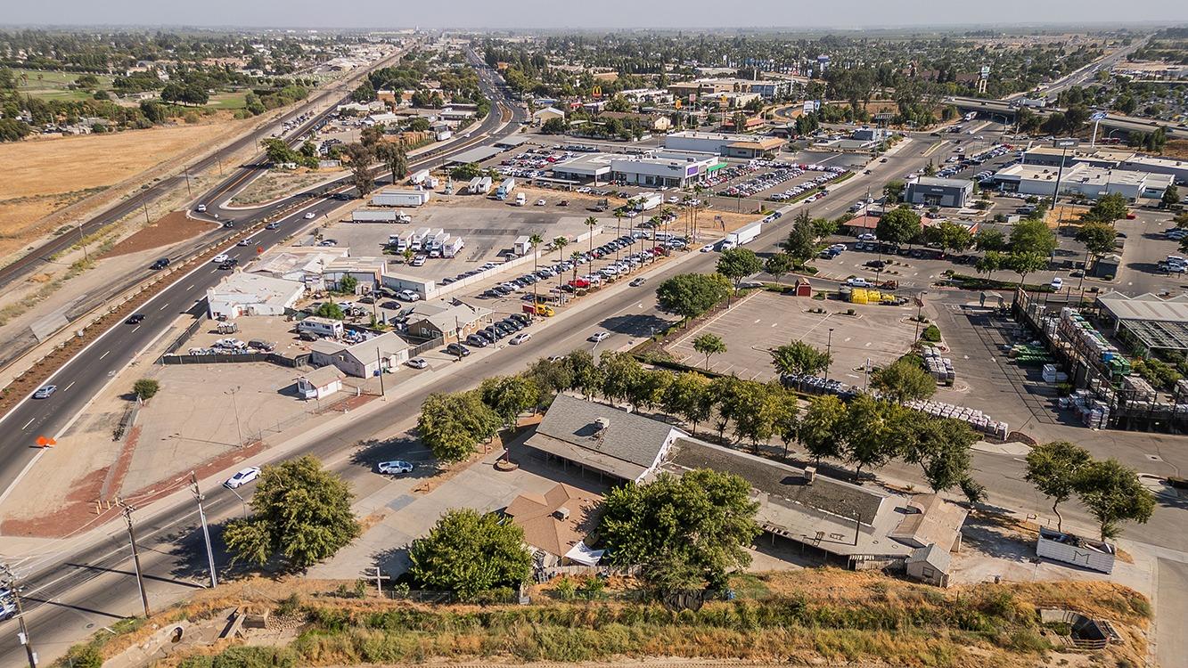 3185 Highland Ave, Selma, CA 93662