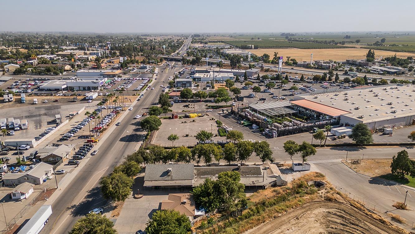 3185 Highland Ave, Selma, CA 93662