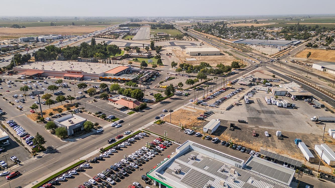 3185 Highland Ave, Selma, CA 93662