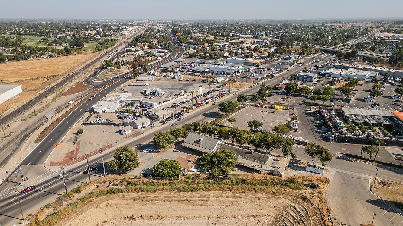 3185 Highland Ave, Selma, CA 93662