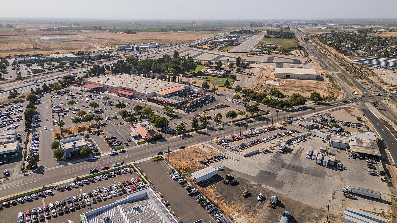 3185 Highland Ave, Selma, CA 93662