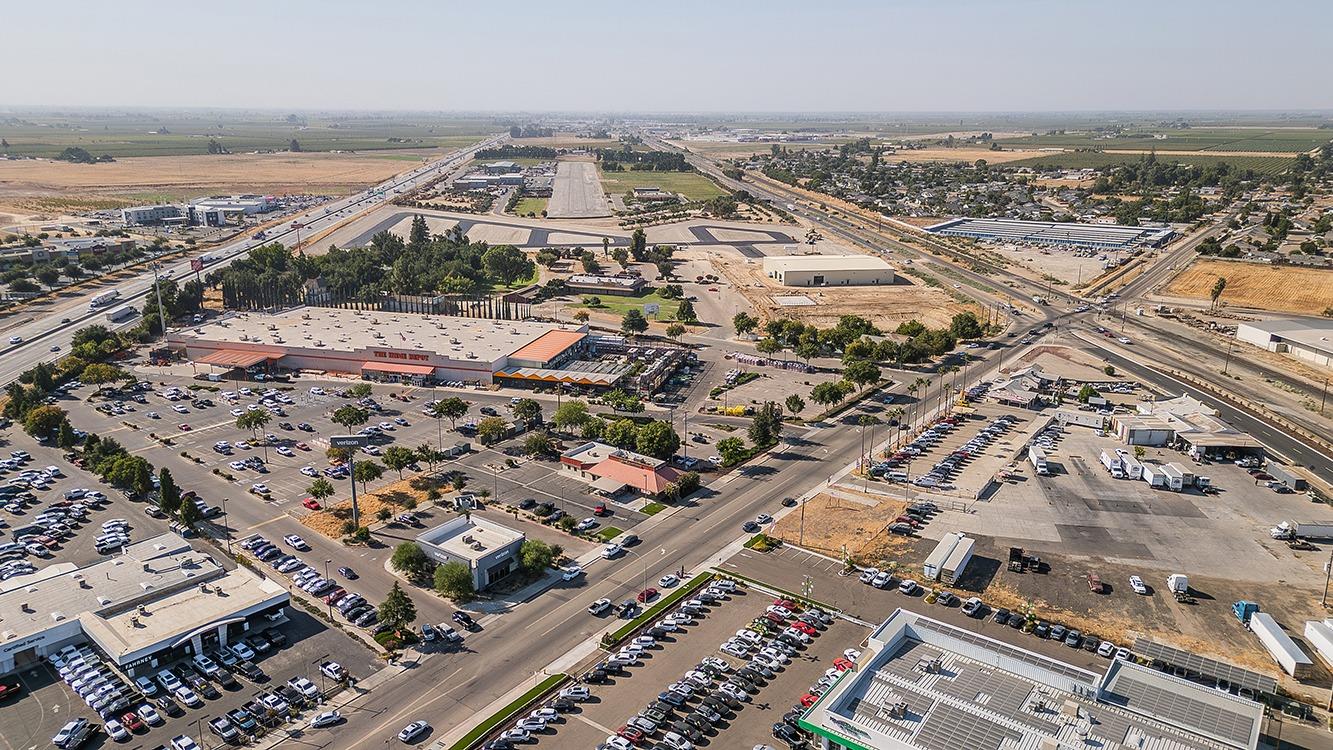 3185 Highland Ave, Selma, CA 93662