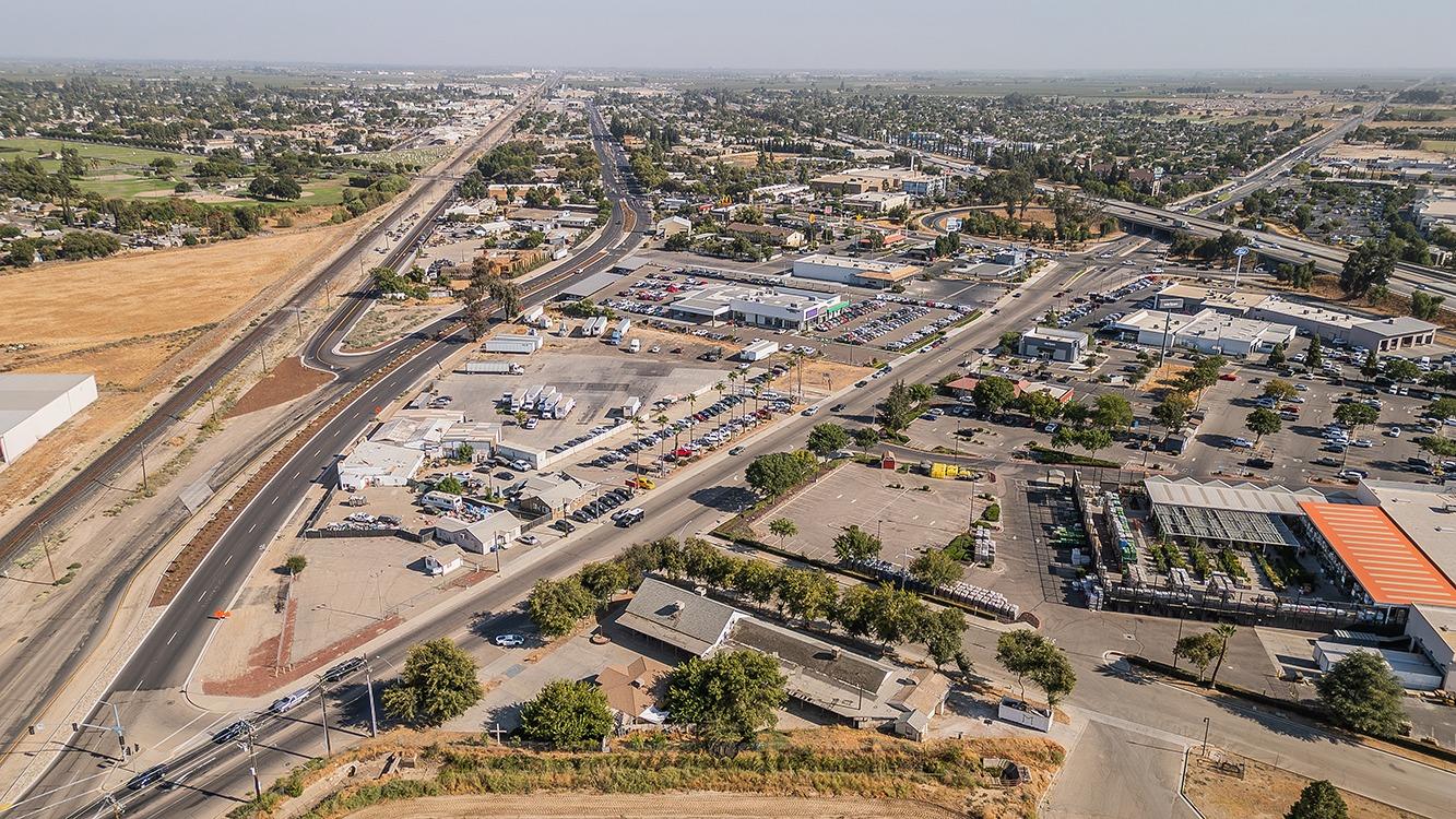 3185 Highland Ave, Selma, CA 93662