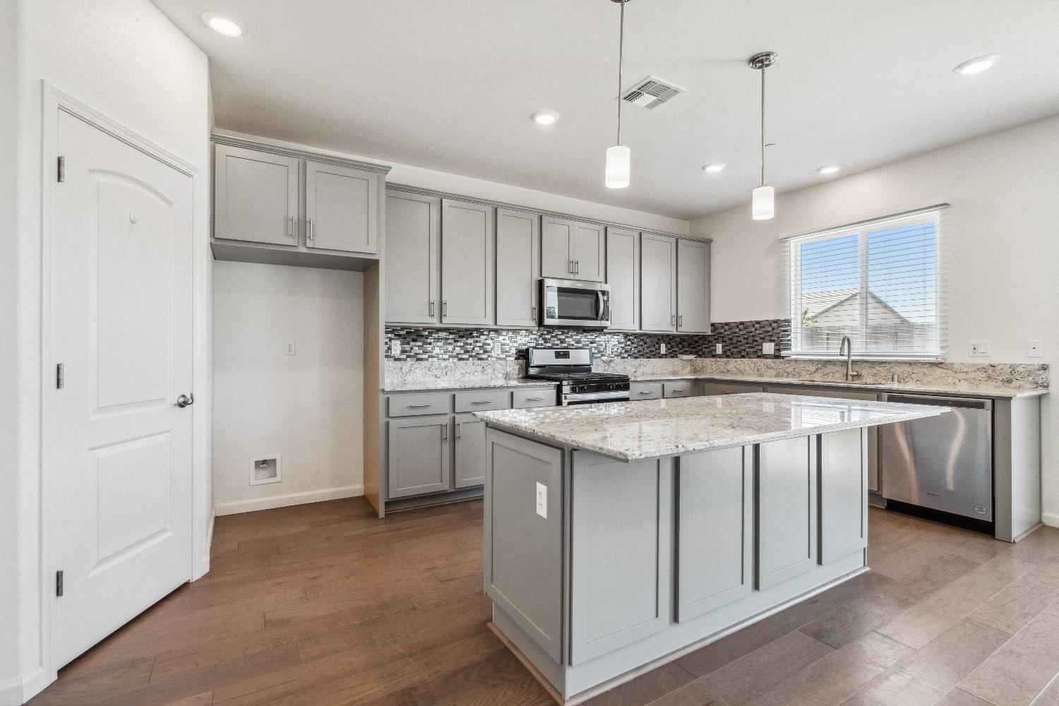 775 E Curtis Ave, Fowler, CA 93625