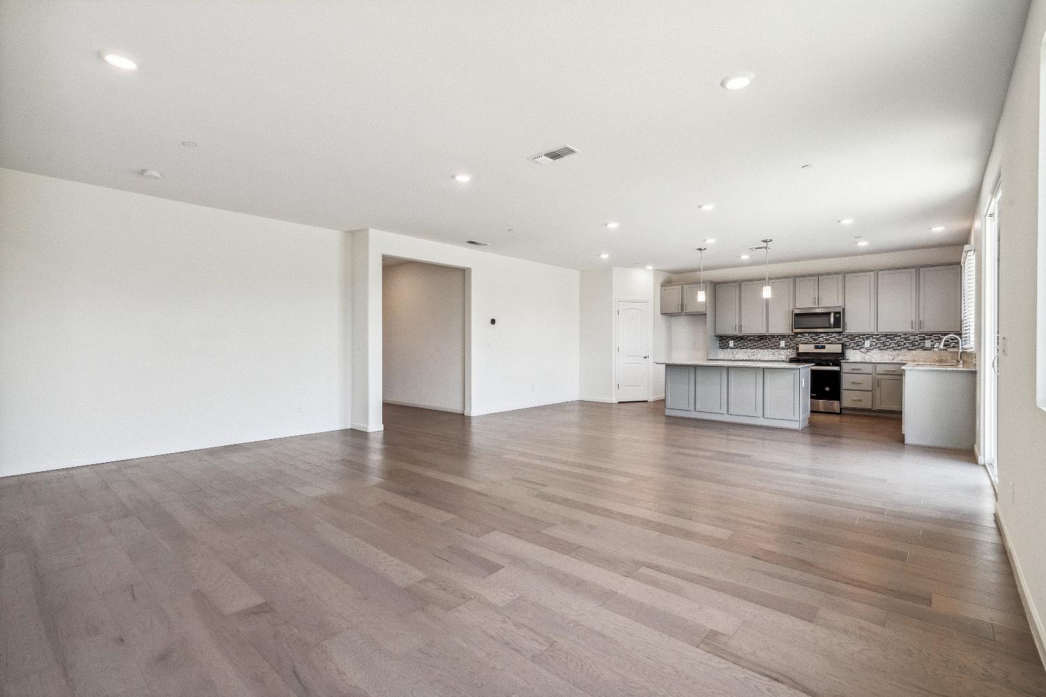 775 E Curtis Ave, Fowler, CA 93625