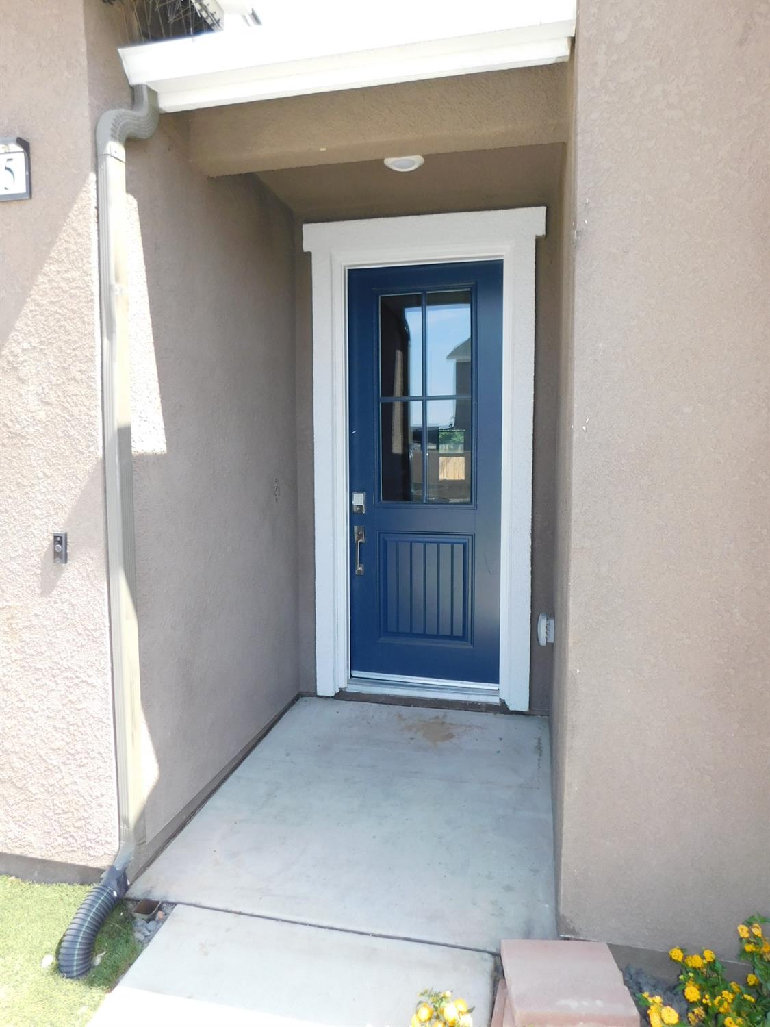 5875 E Pitt Ave, Fresno, CA 93727