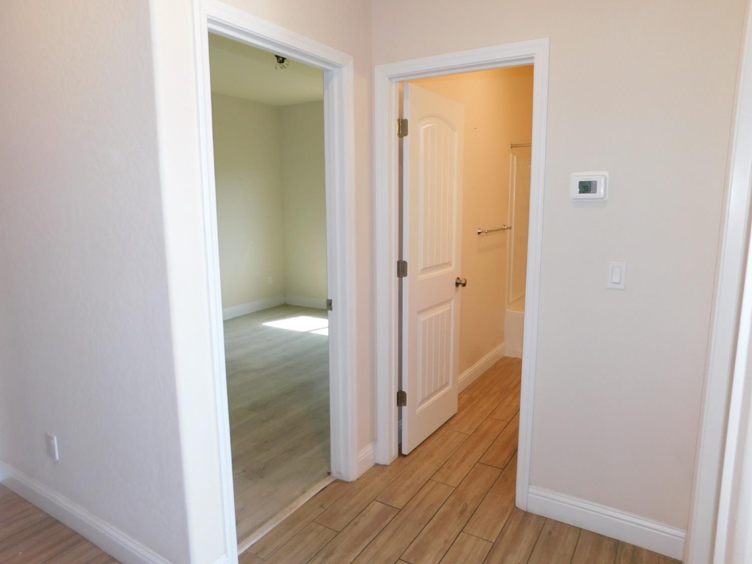 5875 E Pitt Ave, Fresno, CA 93727