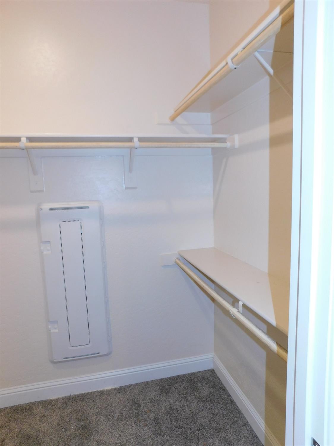 5875 E Pitt Ave, Fresno, CA 93727