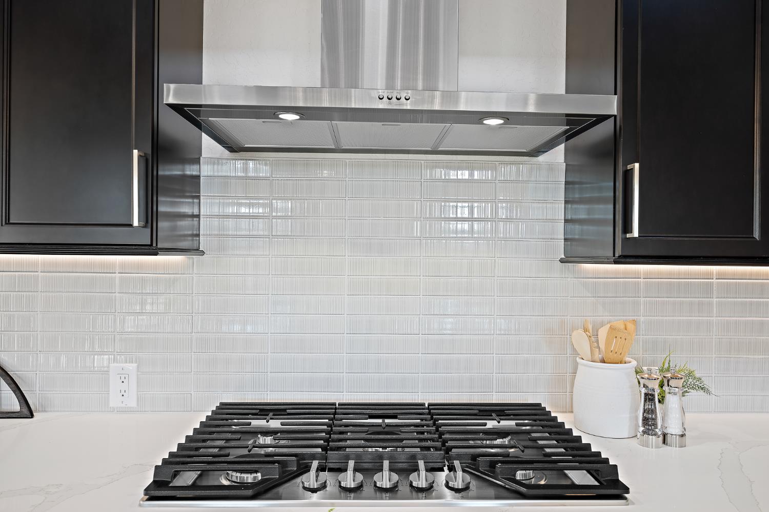 925 Talus Way South, Madera, CA 93636