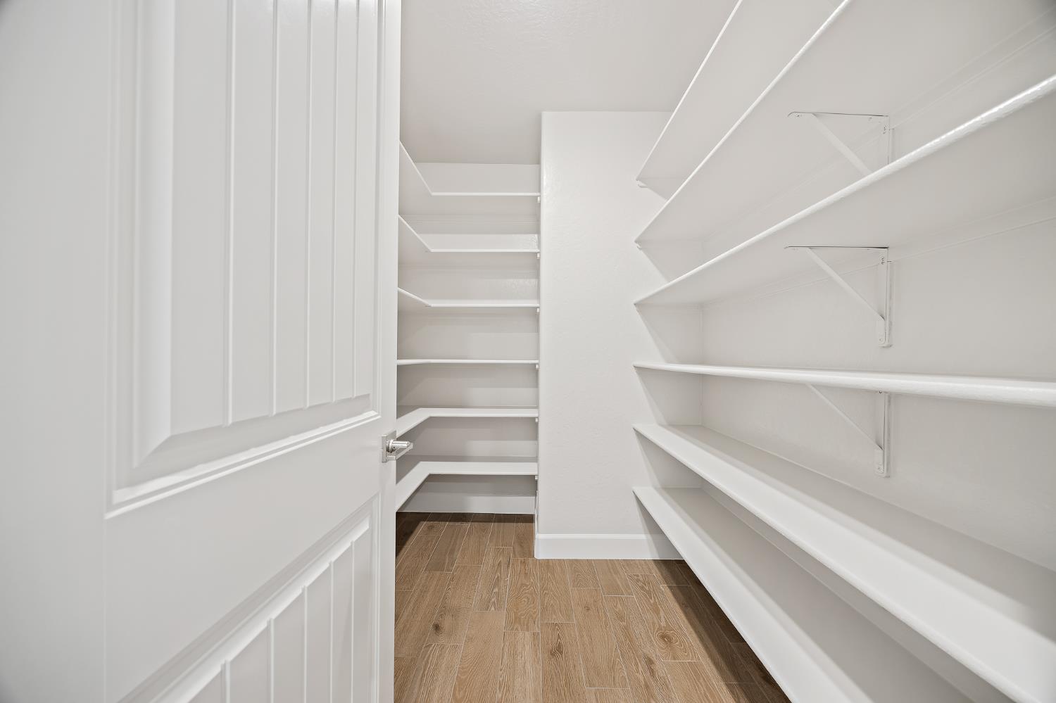 925 Talus Way South, Madera, CA 93636