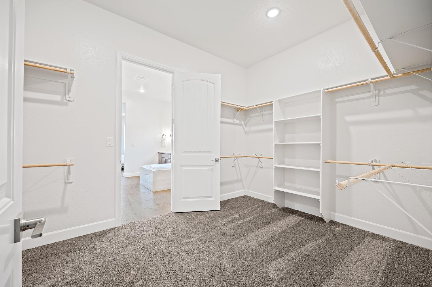 925 Talus Way South, Madera, CA 93636