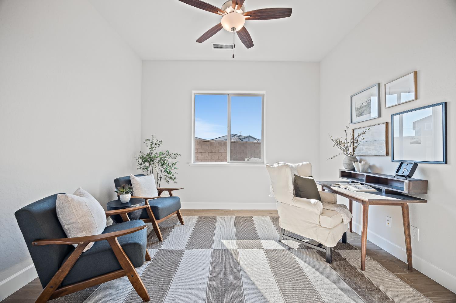 925 Talus Way South, Madera, CA 93636