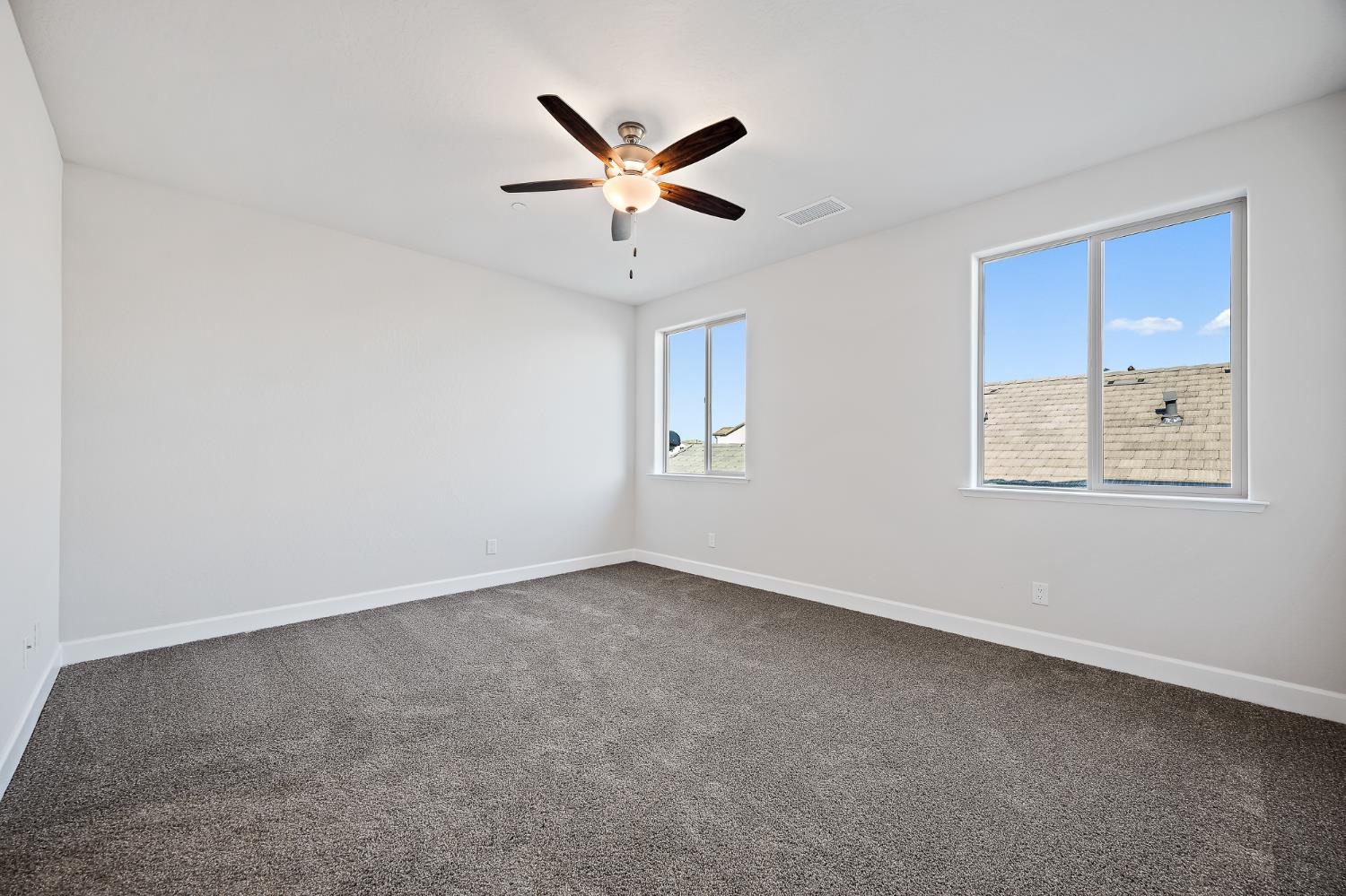 925 Talus Way South, Madera, CA 93636